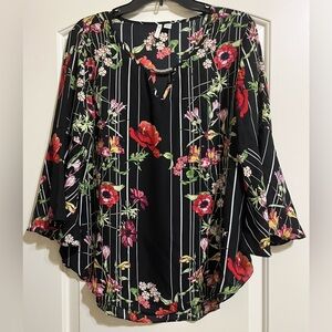 Cato Est 1946 Black Floral Top Blouse Flutter Sleeves Keyhole Silver Bar Large